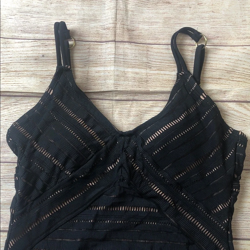 Black Cutout One-Piece‎ Swimsuit